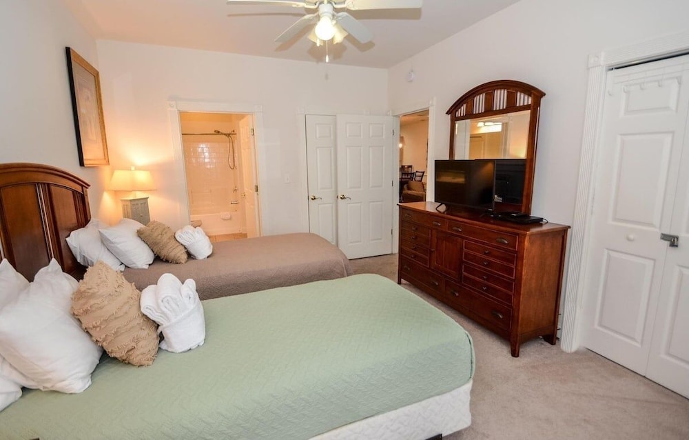 Magnolia Pointe 4820-302 2 Bedroom Condo