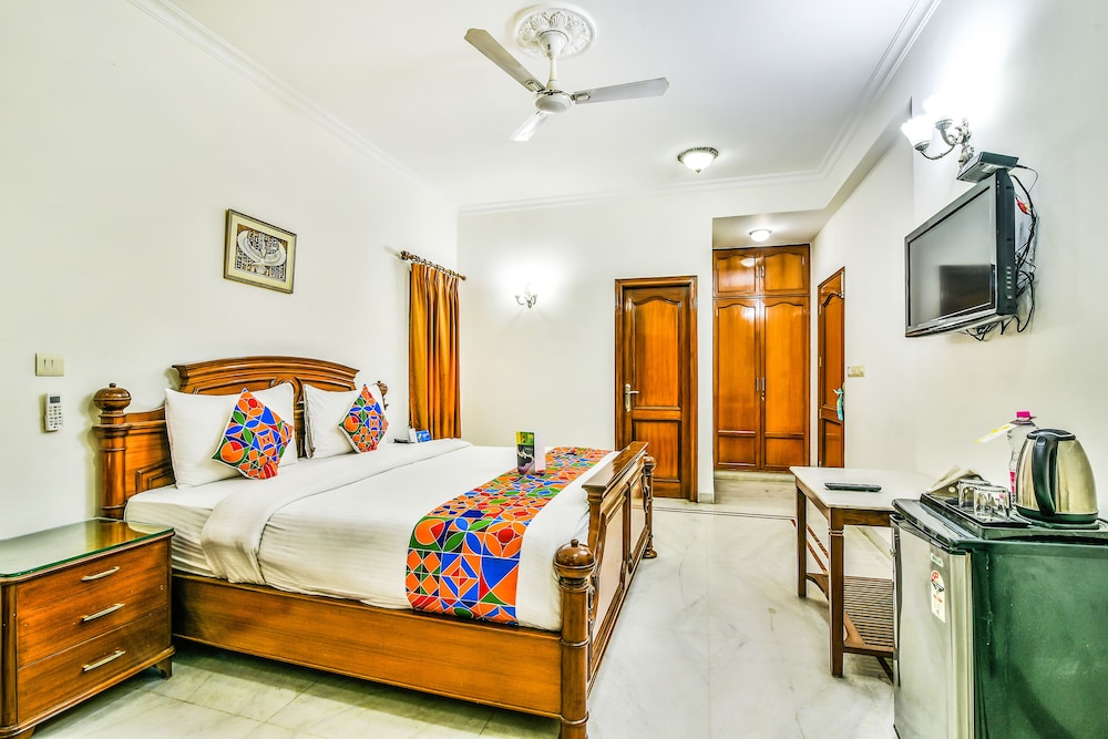 FabHotel Homeport Residency