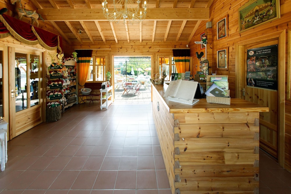 Hotel Le Village des Monédières - Slowmoov - Image 1