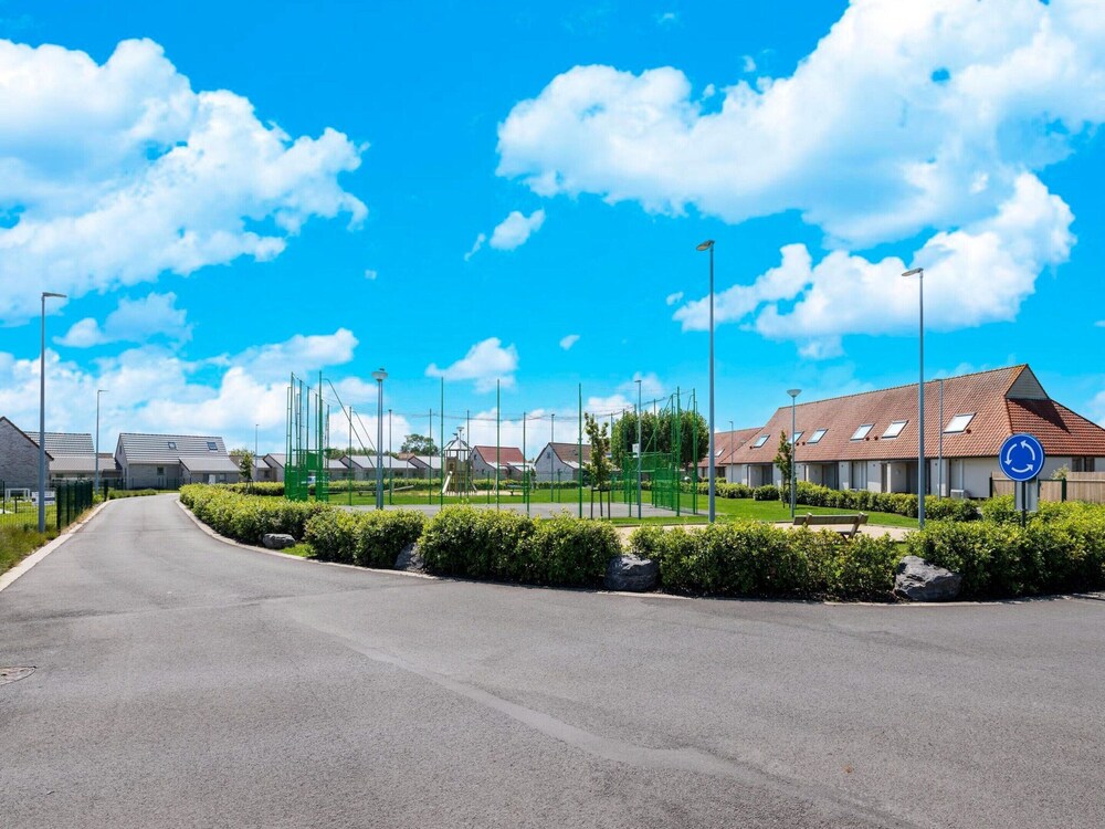 Holiday Home in Koksijde With Garden & Parking