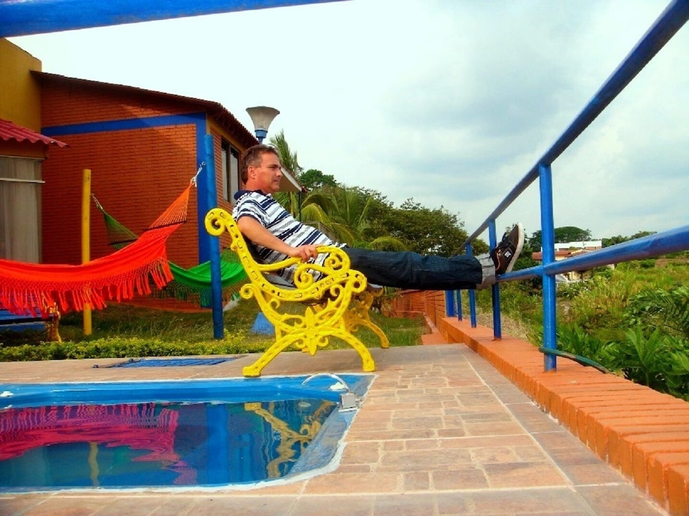Country House in Cerritos, Pereira view 4