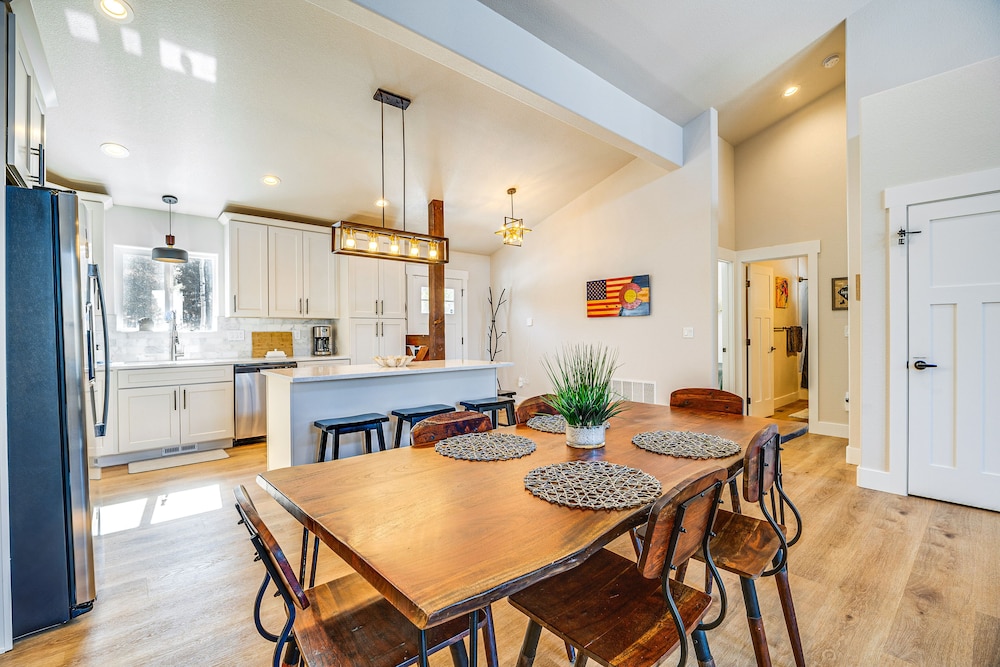 Modern Florissant Mountain Retreat w/ Deck & Grill
