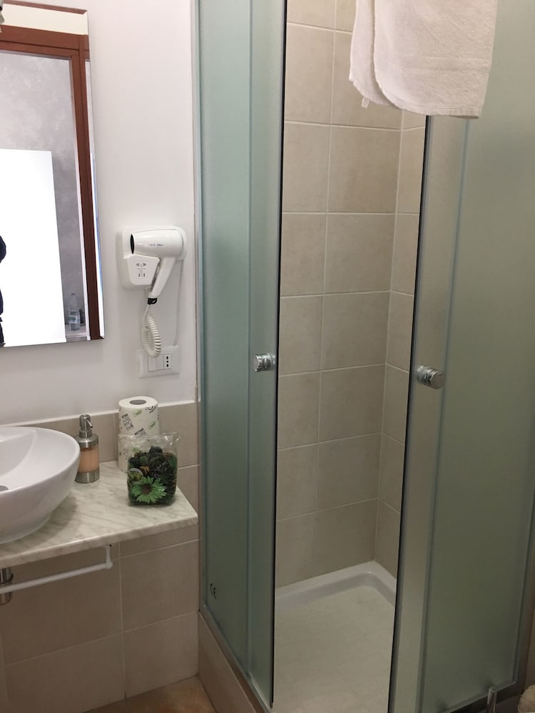 Damiani & Sister Guest House