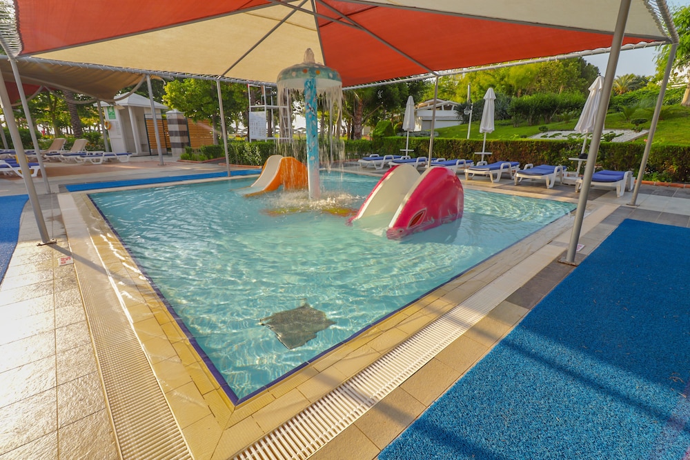 Le Jardin Resort Holiday Village