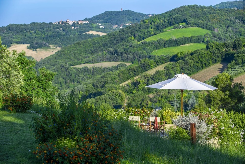 Casale Belvedere 8 1 by Marche Holiday Villas