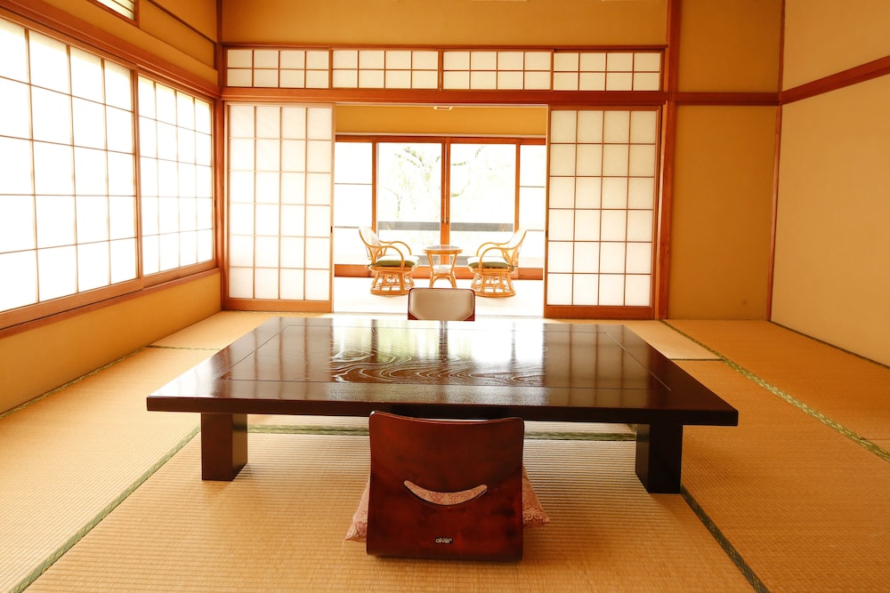 Albergo Yuraku