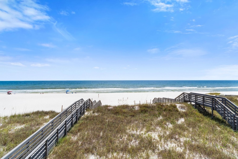 Casa Playa at Eleanor Beach