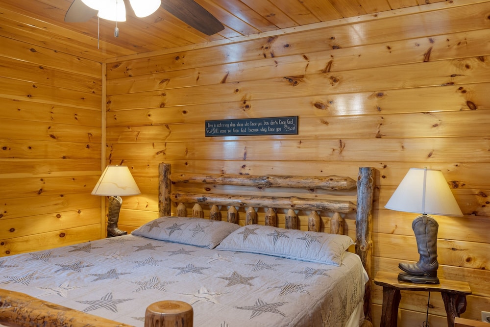 100 Guests Blackthorn Sister Smokies Homes Luxury Mountain Retreat