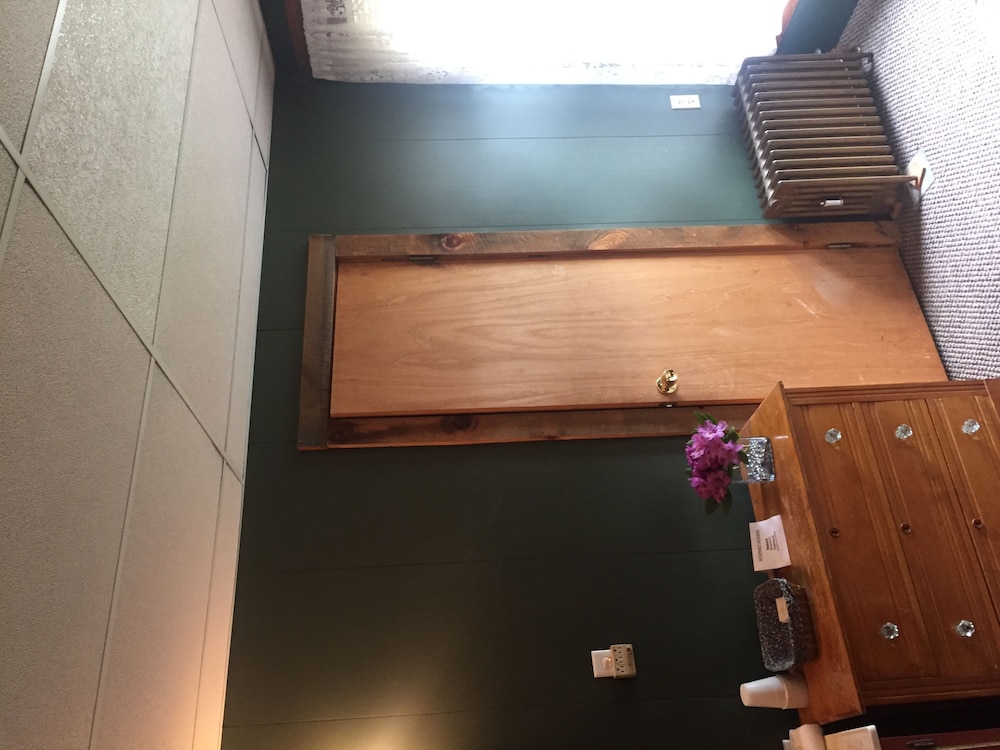 The Wheelhouse Inn