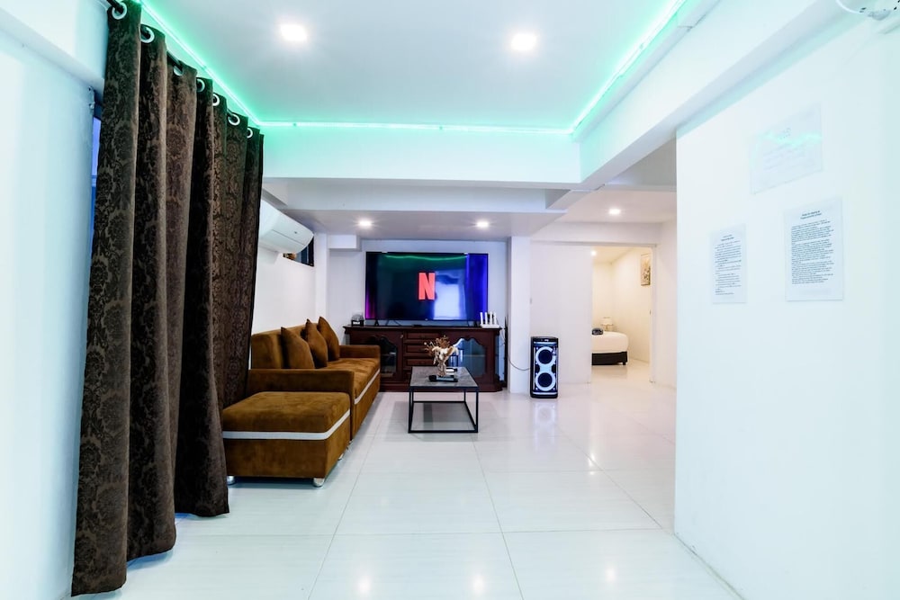 Cozy 6BR Pool Villa Close to Beach CP6