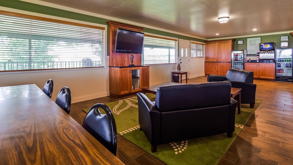 Best Western Paradise Inn  Resort - Property Image 1