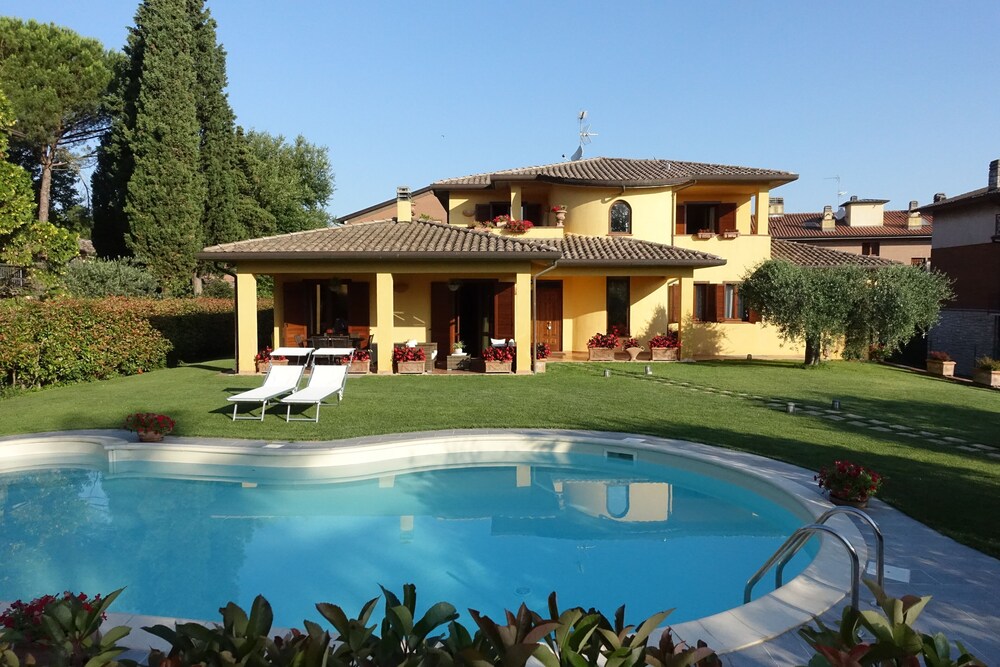 Villa Pali