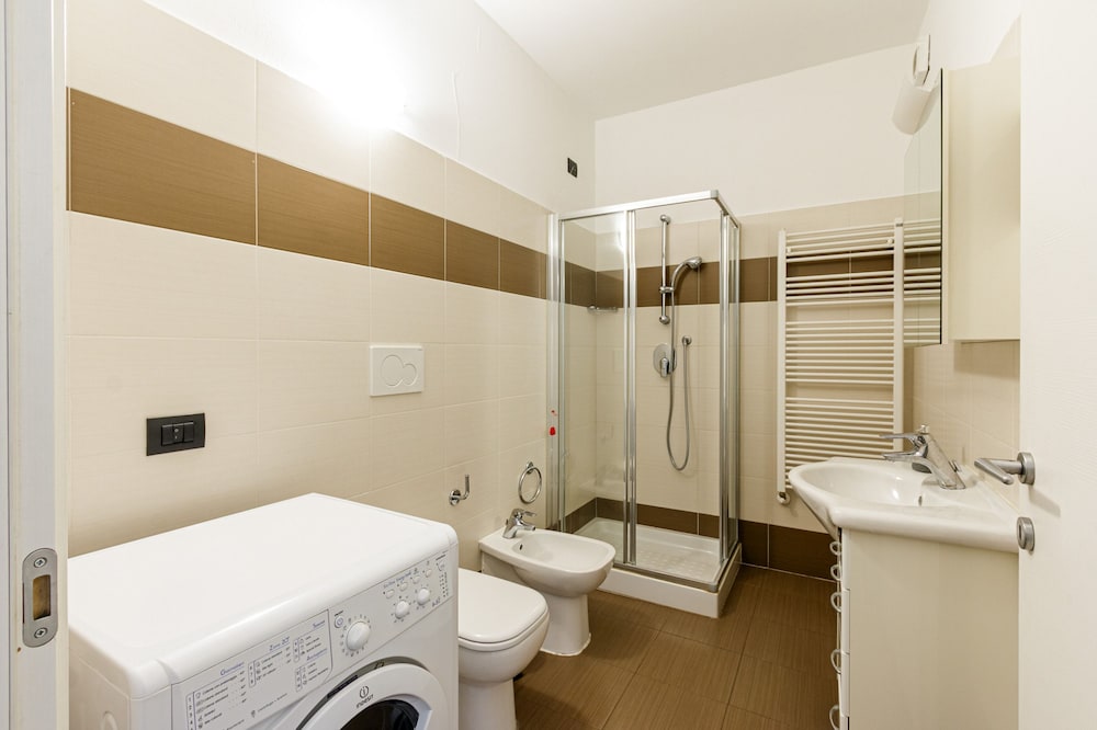 Candiani Building - Elegant 2-level Apartment With 3 Bedrooms