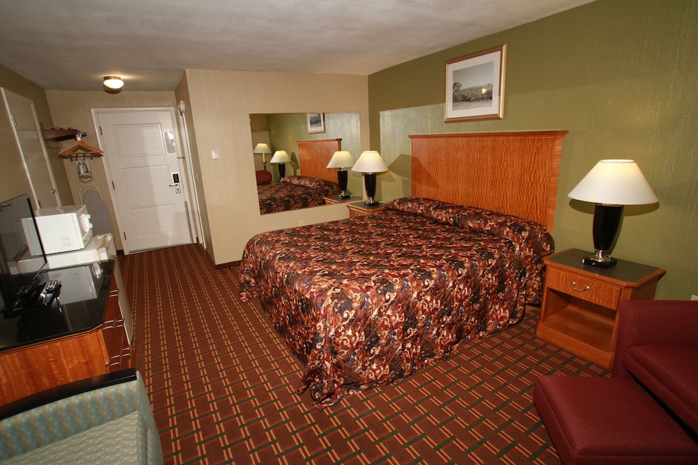 Budget Inn - Syracuse Airport view 3