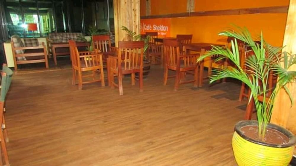 Photo 8