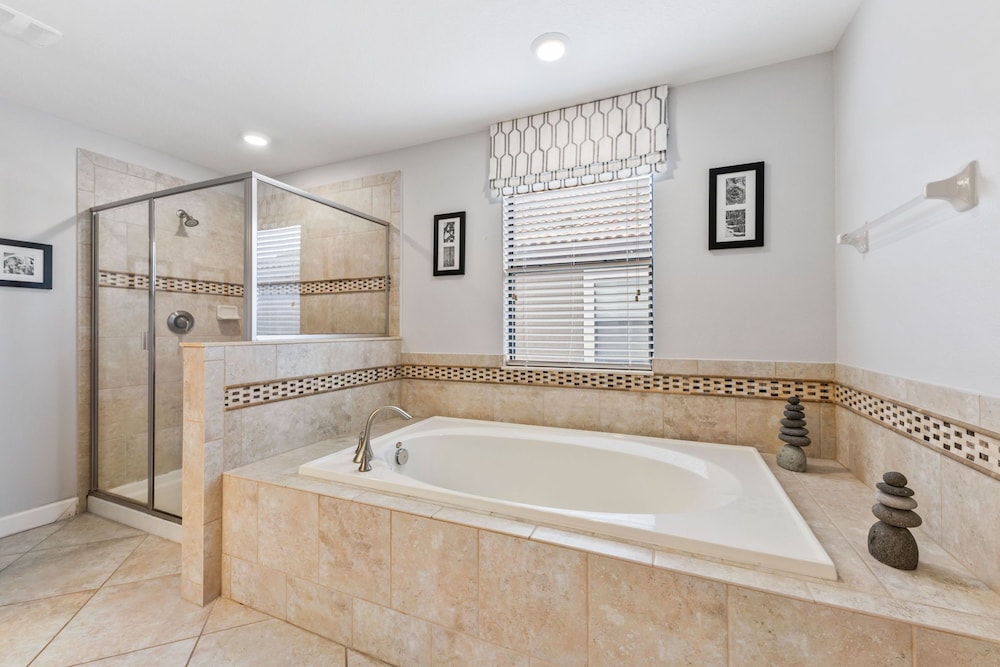 1417 Rolling Fairway Dr