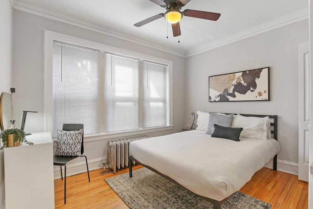 Homey 1BR - Eastwood 2S