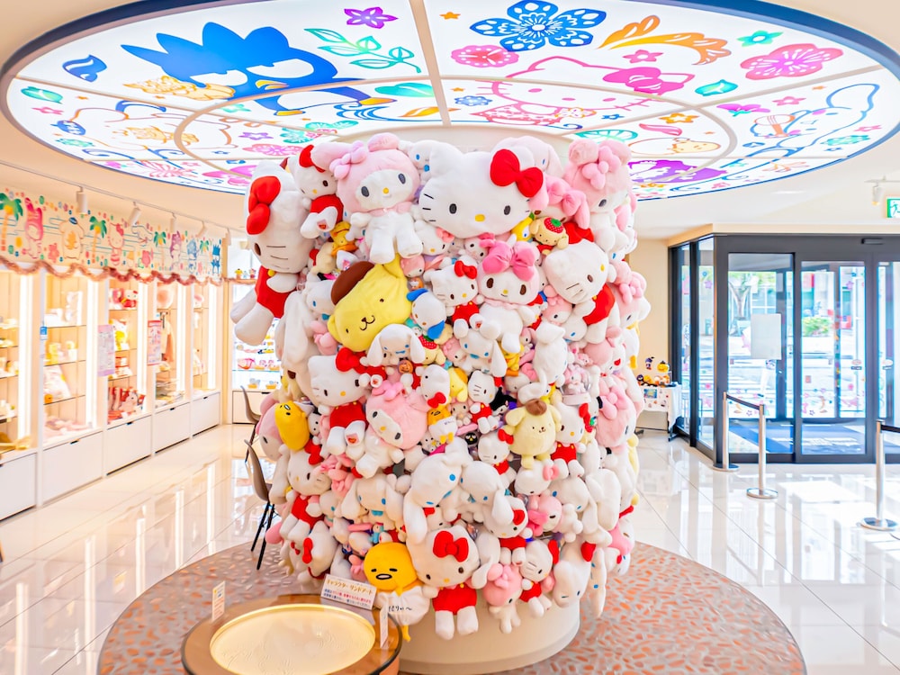 HOTEL OKINAWA WITH SANRIO CHARACTERS 3