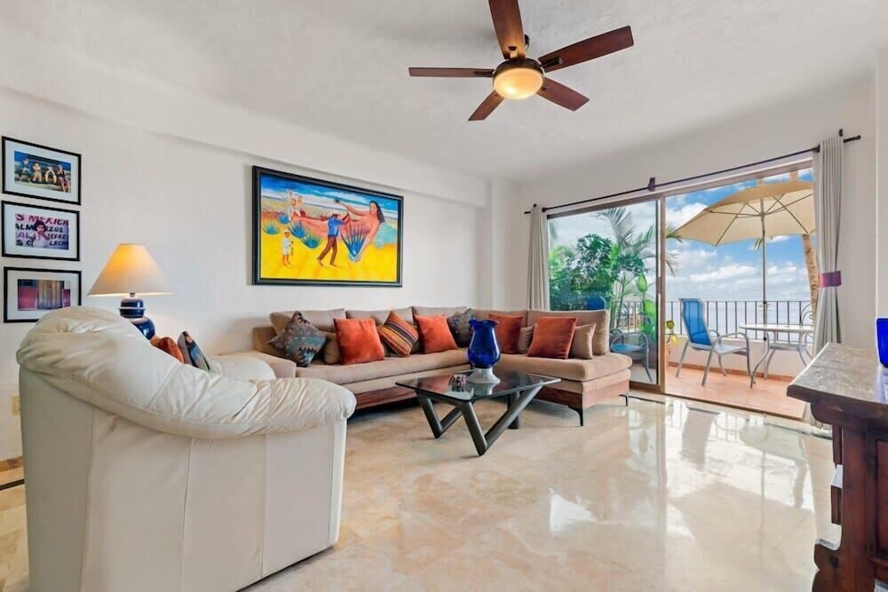 Ocean View 2Br Condo-balcony-beach-pool - 212