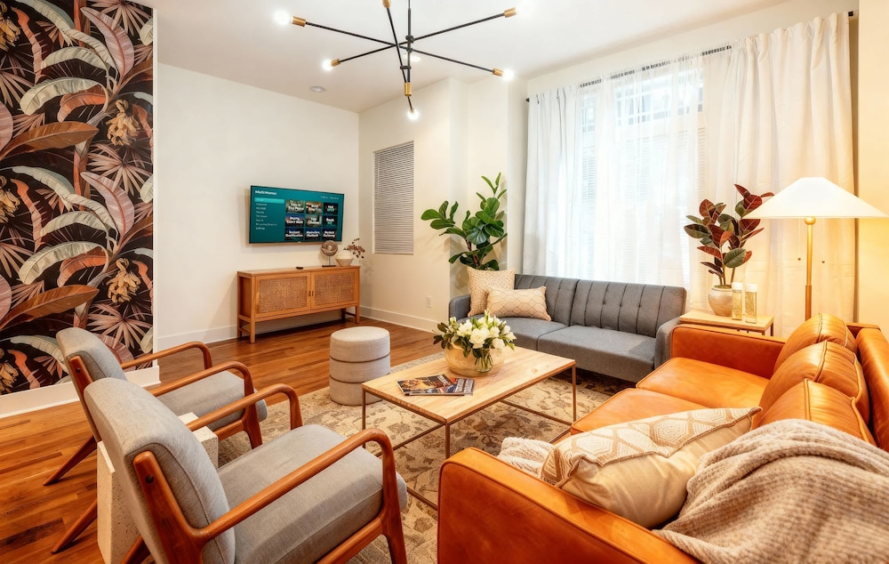 Luxury Retreat Double Rooftop Deck Game Room