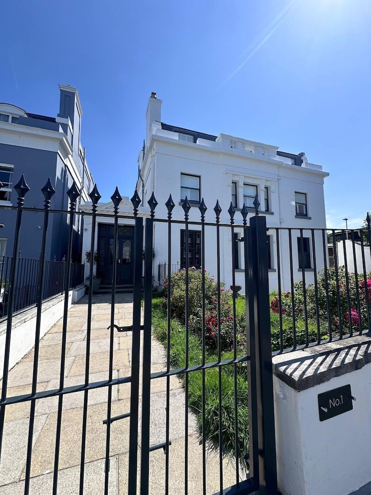 Windsor Villas by Pureserviced