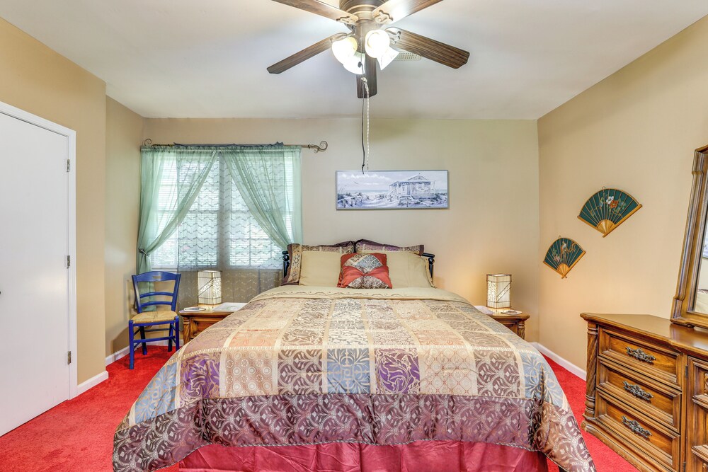 Charming Studio ~ 5 Mi to Stone Mountain Park