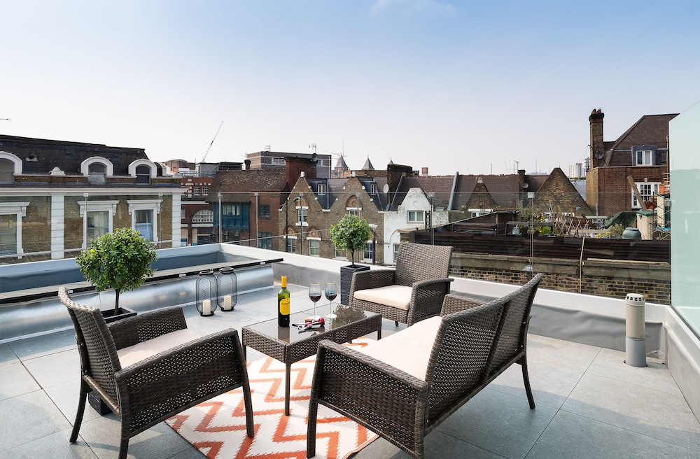 outdoor bbq area