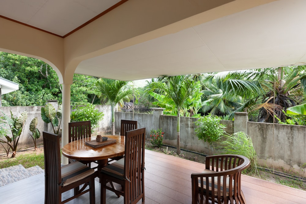 Villa Aya