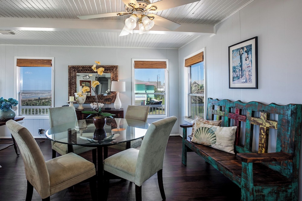 Bermuda Blue by Ryson Vacation Rentals