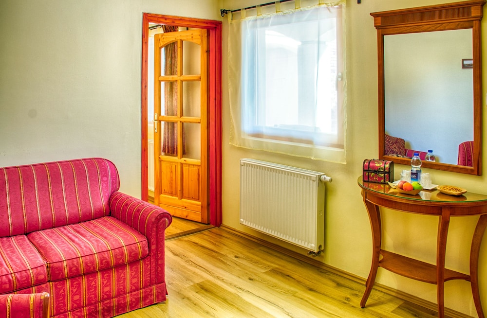 Erdei Guesthouse