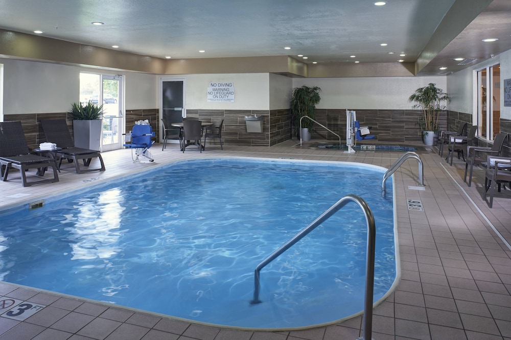 Fairfield Inn by Marriott Richmond - Property Image 12