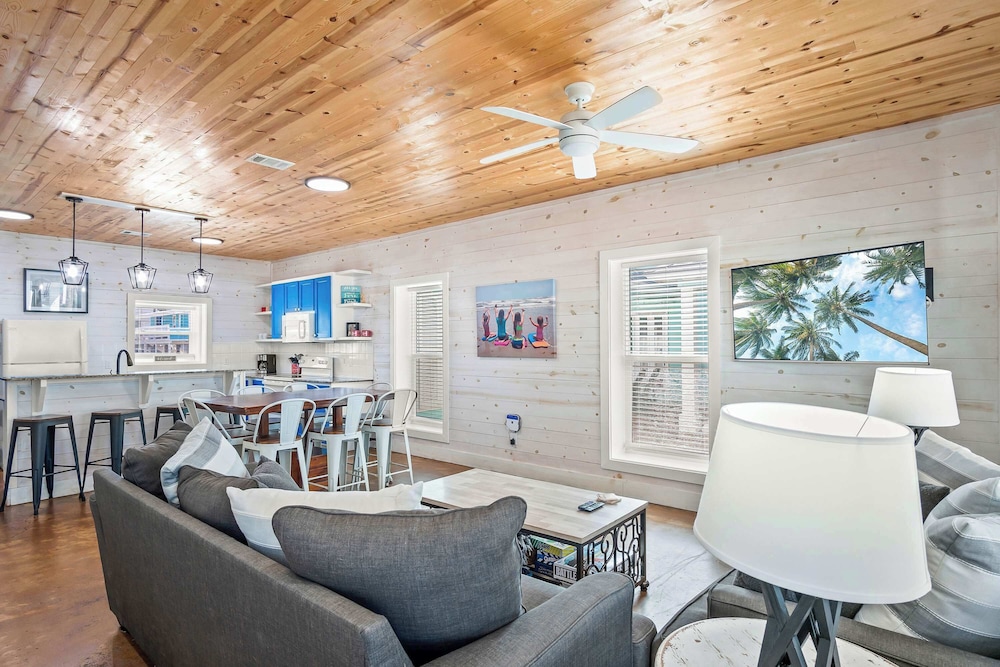 Blessed Getaway Stay for 10!