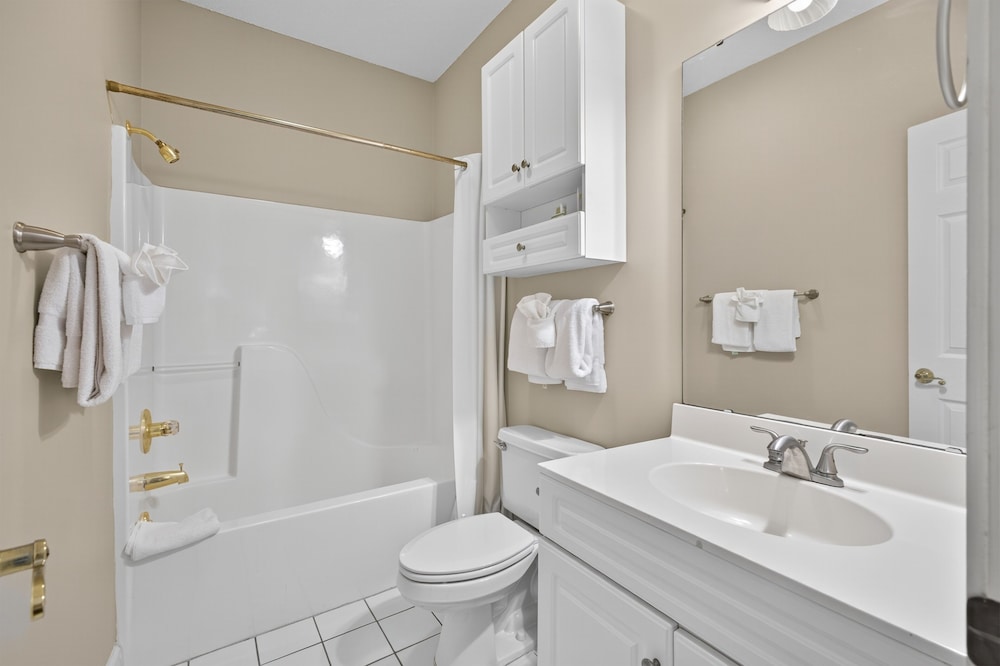 Magnolia Place 4757-104 2 Bedroom Condo