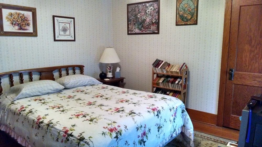 Fish & Loaves B&B