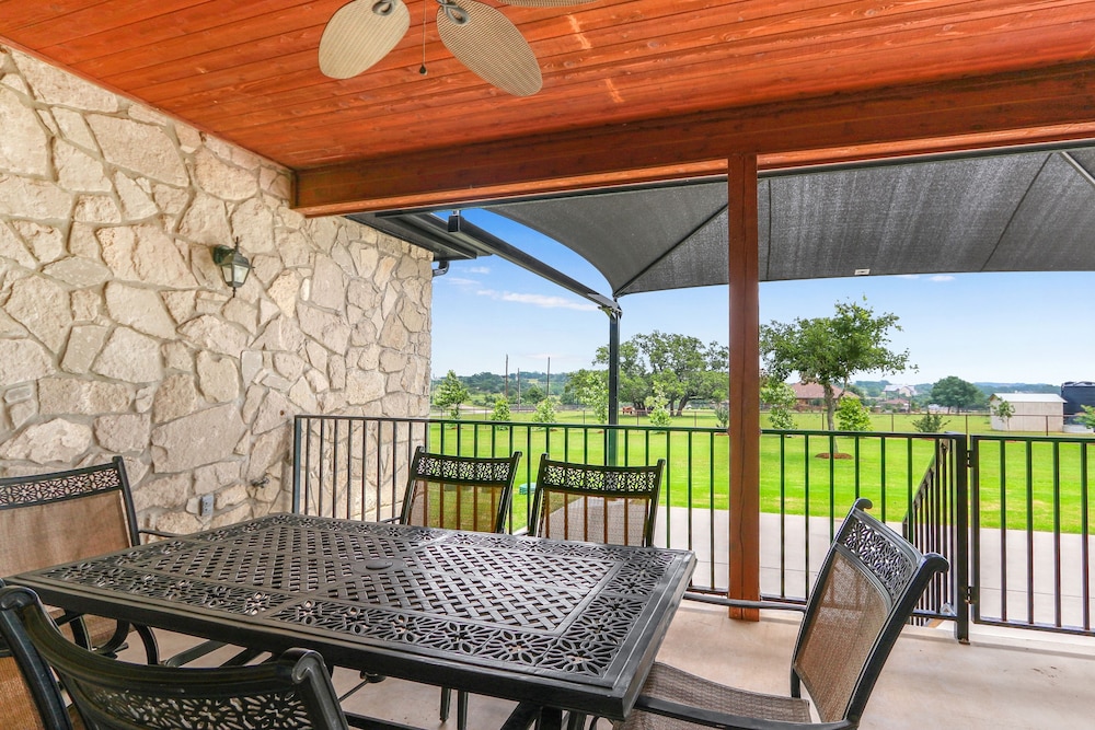 6A Ranch Luxury Meets Country!