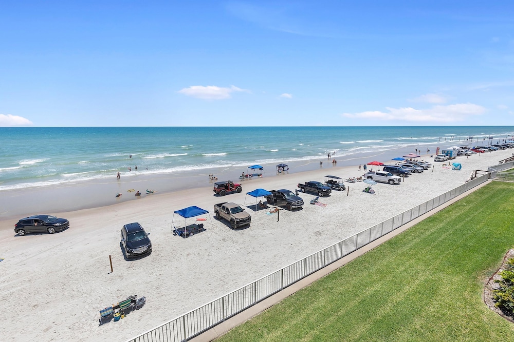 Ponce de Leon Towers 301