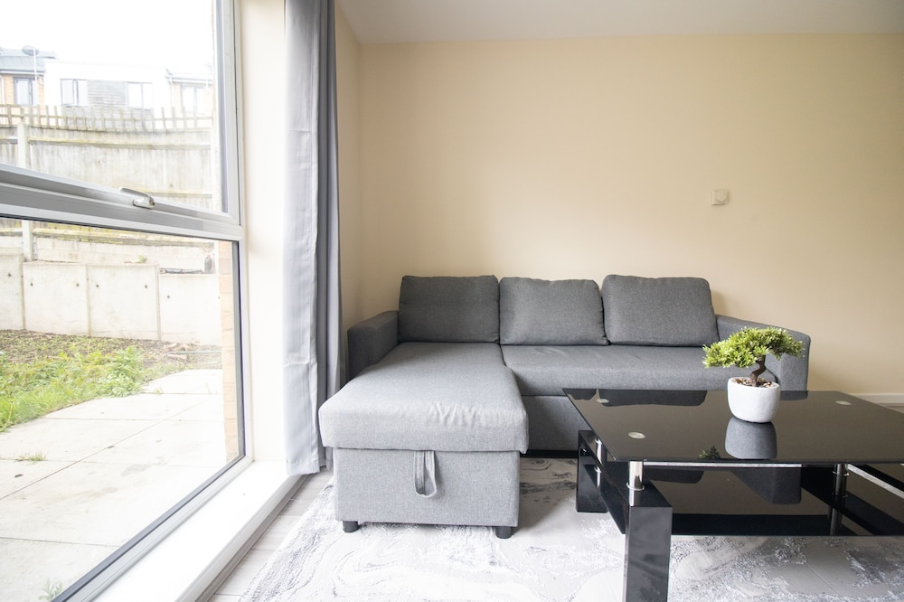 2-bed Near the O2 Arena & Excel & Free Parking