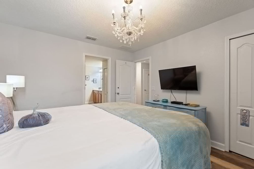 New to Market-be Our First 5-star Review