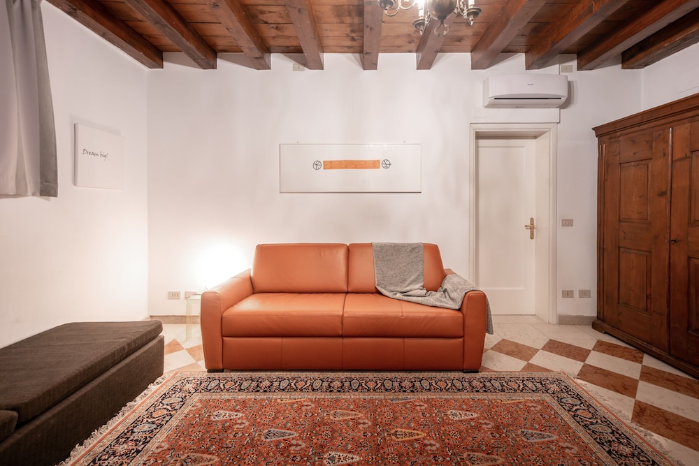 Palazzo San Luca