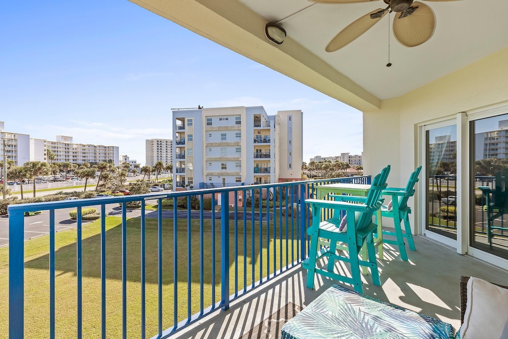 Oceanwalk 3-304