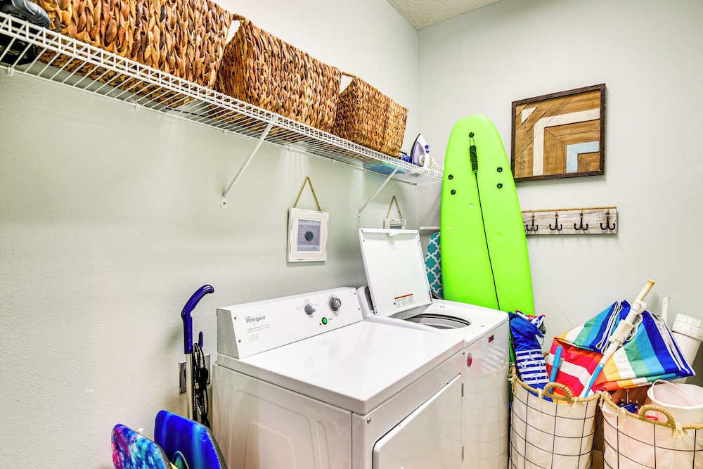 Steps to Beach: Palm Coast Escape w/ Resort Perks!