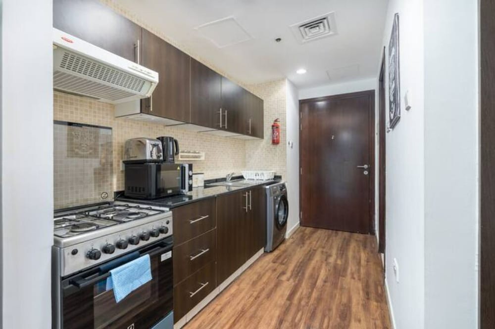 Calm Studio Apartment Right by the Golf Courses in Sports City