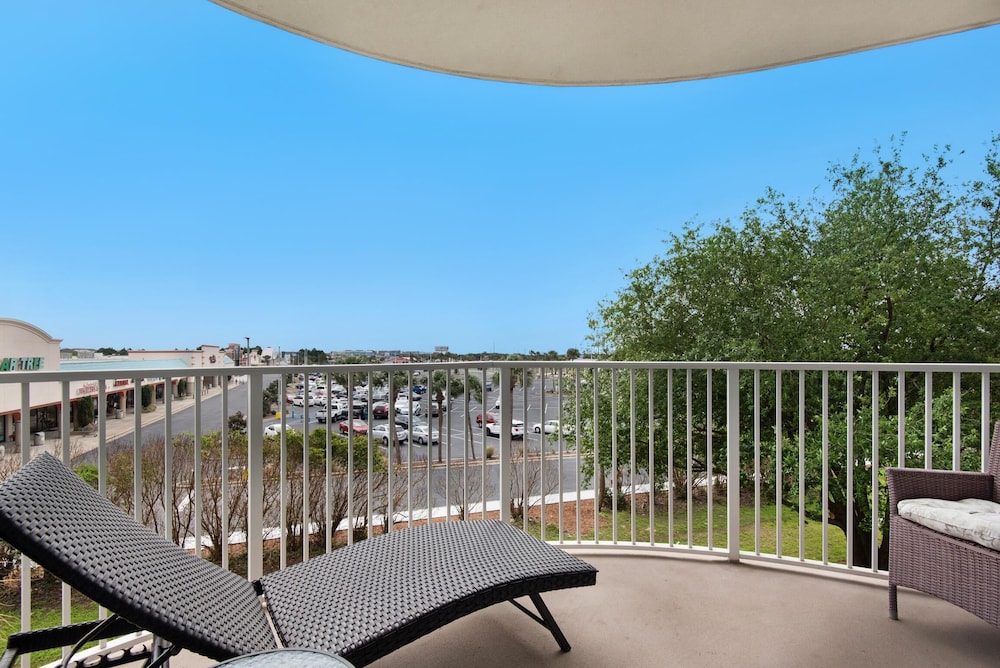 Palms Resort #1312 Jr. 2BR