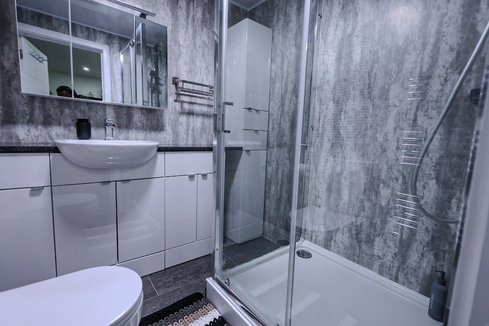 Sleeps17 Bliss 7-bedroom Luxury Escape Birmingham