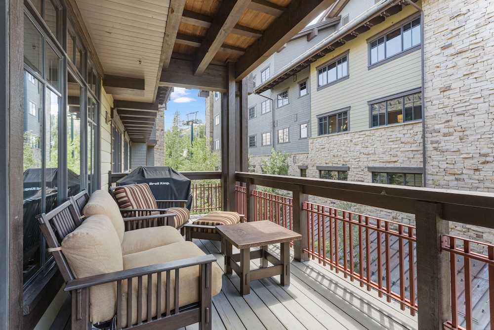 Arrowleaf Lodge at Deer Valley Resort - Two Bedroom Residence #301 2 Condo