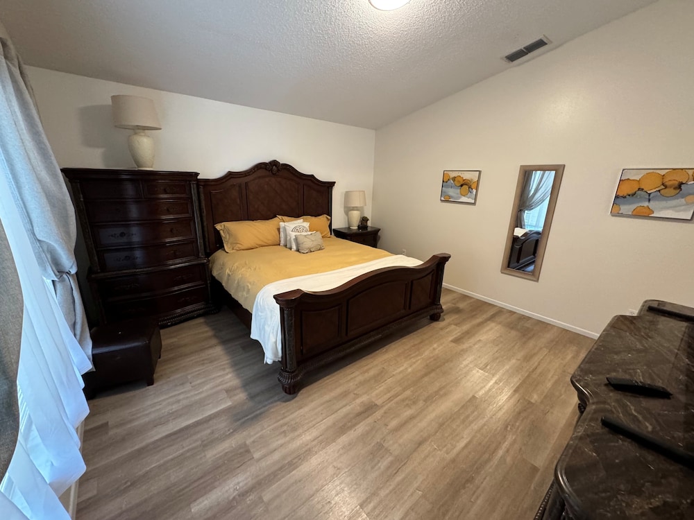 4 Bedroom, 3 Bath Hampton Lakes Home With Private Pool - Near Disney! - Image 3