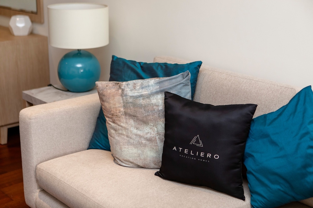 Exotic Apartments at Royal Amwaj