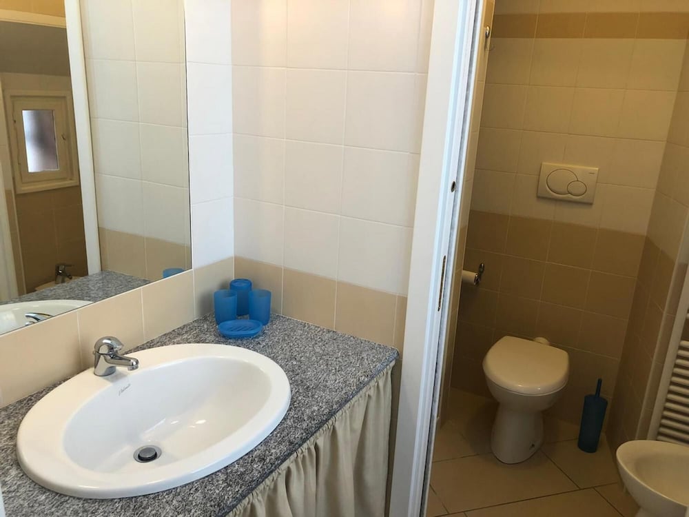 Brezza di Lago apt in Stresa With Balcony view 4