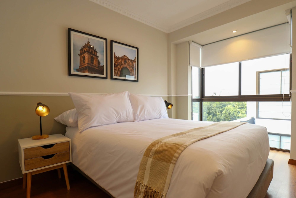 w Magnificent 3BR in the Heart of Barranco