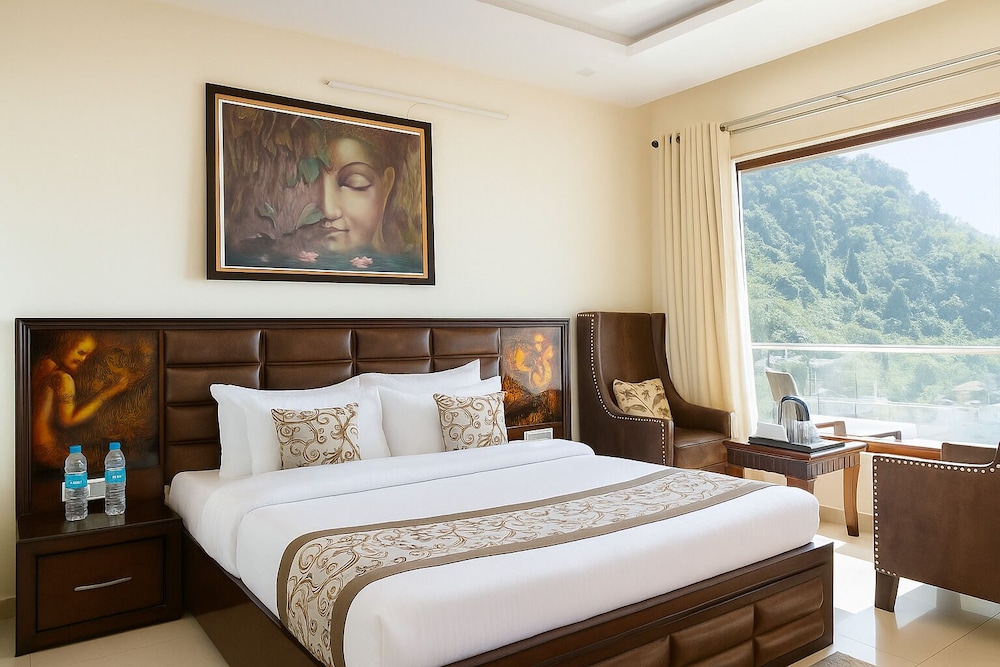 Hotel Winter Line Inn Near St Francis Monastery